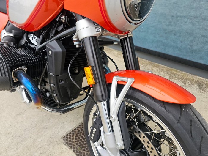 2025 BMW Motorrad R 12 S Orange