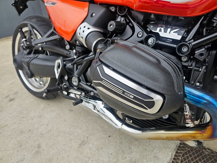 2025 BMW Motorrad R 12 S Orange