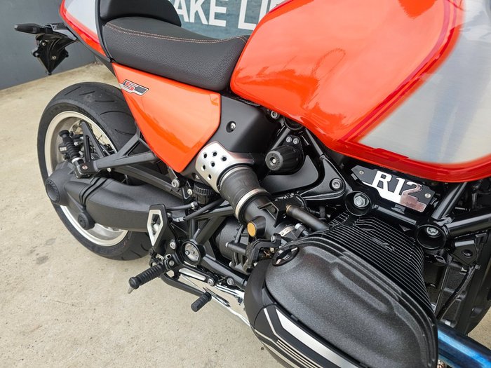 2025 BMW Motorrad R 12 S Orange