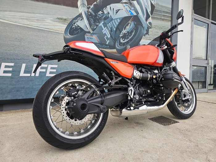 2025 BMW Motorrad R 12 S Orange