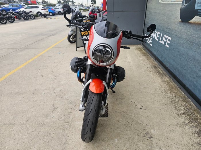 2025 BMW Motorrad R 12 S Orange