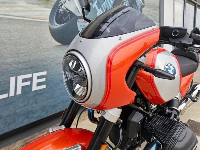 2025 BMW Motorrad R 12 S Orange