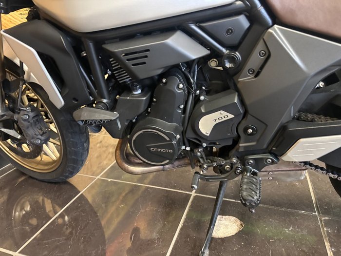 2022 CFMOTO CL-X CLASSIC Grey