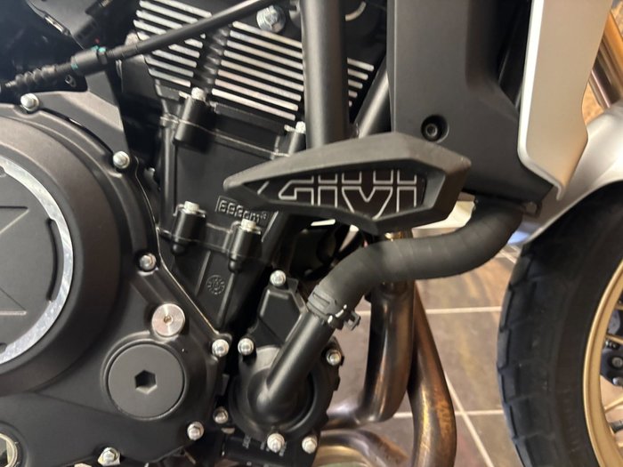 2022 CFMOTO CL-X CLASSIC Grey