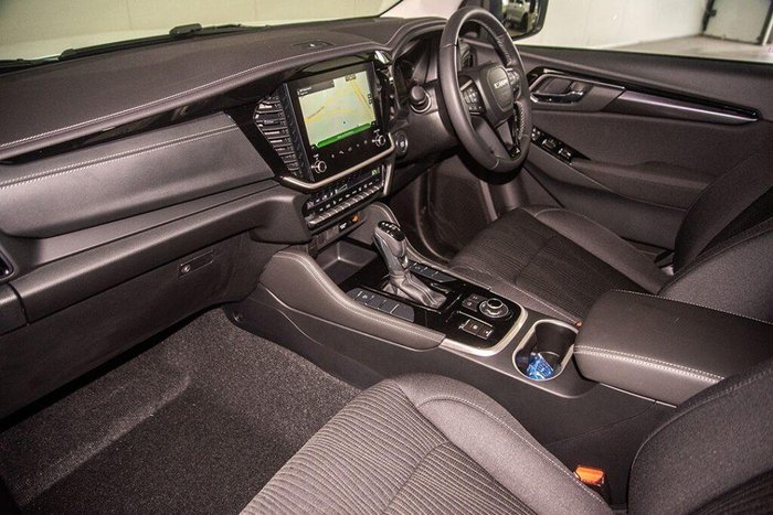 2025 Isuzu MU-X LS-U