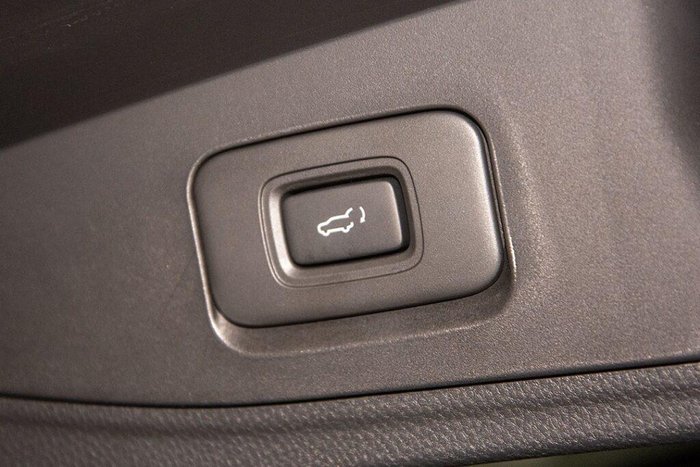 2025 Isuzu MU-X LS-U