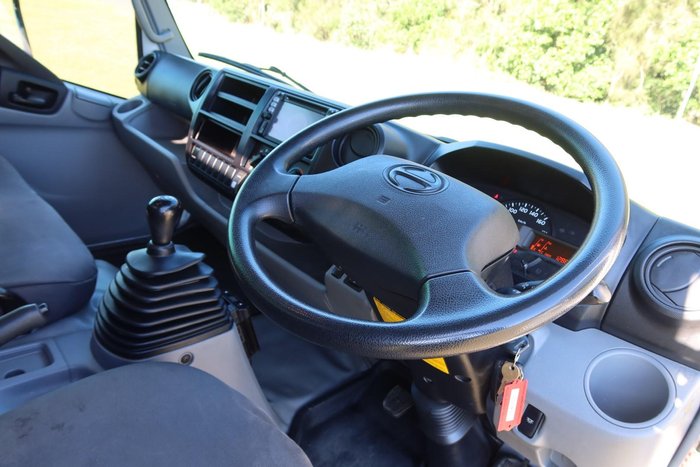 2016 Hino 300 Series – 717