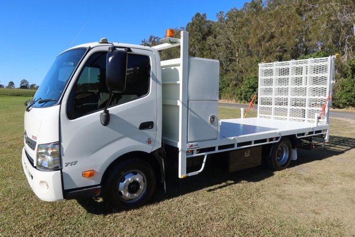 2016 Hino 300 Series – 717