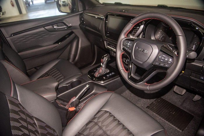 2025 Isuzu D-MAX X-TERRAIN