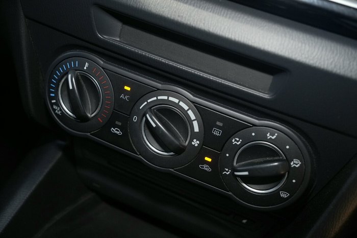 2014 Mazda 3 Maxx