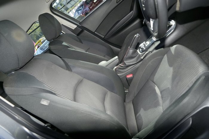 2014 Mazda 3 Maxx