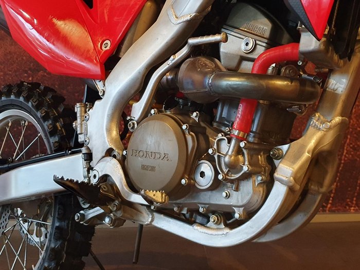 2005 Honda CRF250R CRF Red