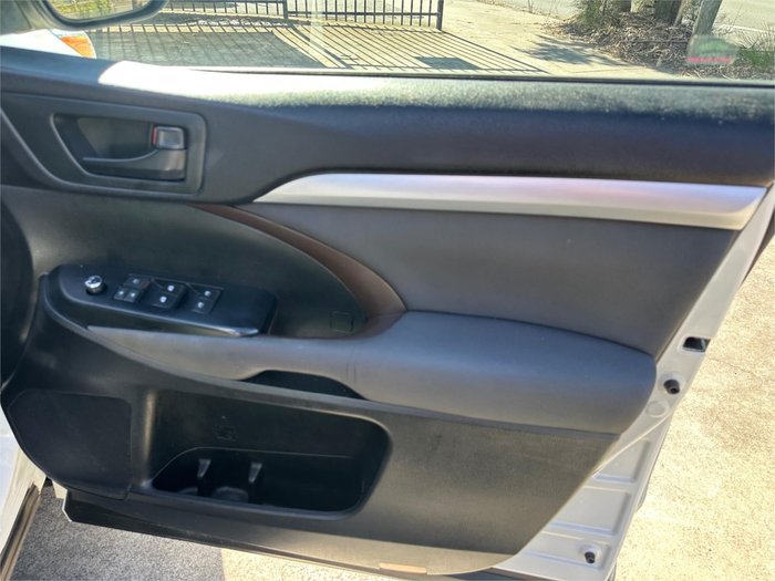 2015 TOYOTA KLUGER GX (4x2)