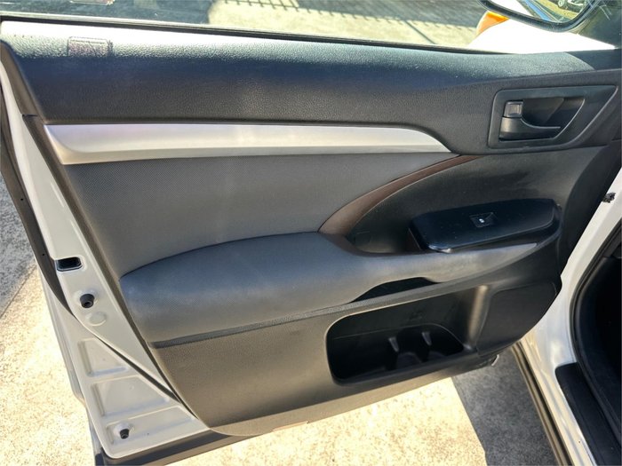 2015 TOYOTA KLUGER GX (4x2)