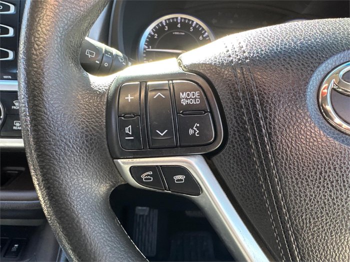 2015 TOYOTA KLUGER GX (4x2)