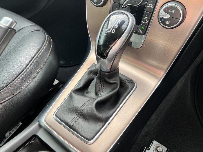 2017 Volvo V40 Cross Country T5 Inscription