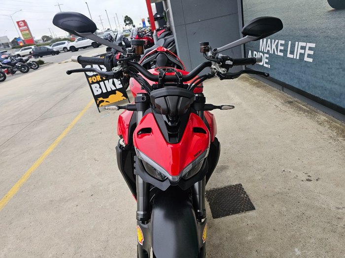 2024 DUCATI STREETFIGHTER V2 Red
