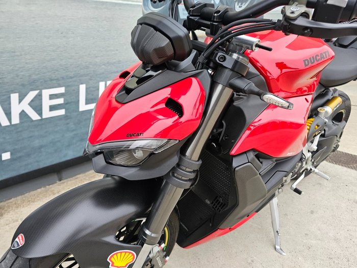 2024 DUCATI STREETFIGHTER V2 Red