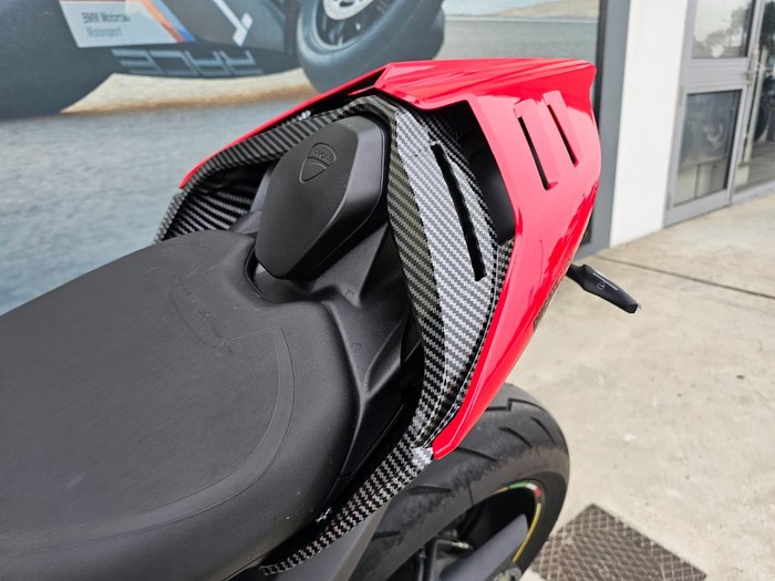 2024 DUCATI STREETFIGHTER V2 Red