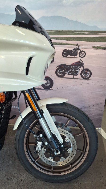 2023 Harley-davidson FXLRST LOW RIDER ST (117) WHITE SAND PEARL