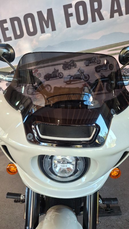 2023 Harley-davidson FXLRST LOW RIDER ST (117) WHITE SAND PEARL