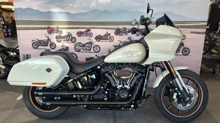 2023 Harley-davidson FXLRST LOW RIDER ST (117) WHITE SAND PEARL