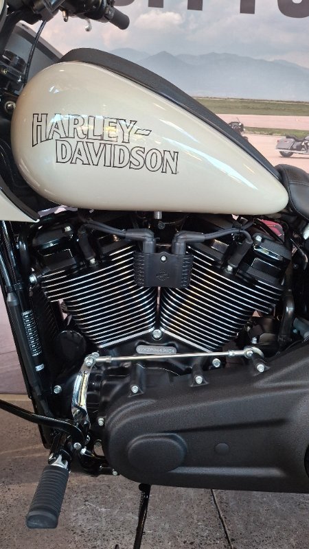 2023 Harley-davidson FXLRST LOW RIDER ST (117) WHITE SAND PEARL