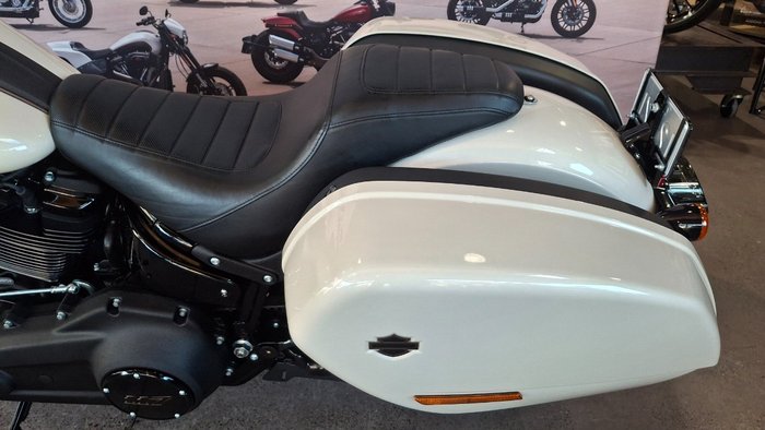 2023 Harley-davidson FXLRST LOW RIDER ST (117) WHITE SAND PEARL