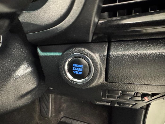 2019 Toyota Hilux Rogue GUN126R 4X4 Dual Range Crystal Pearl