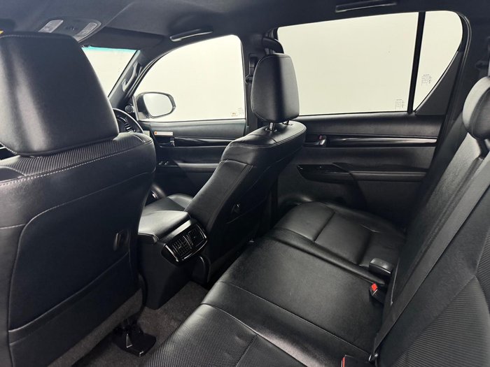 2019 Toyota Hilux Rogue GUN126R 4X4 Dual Range Crystal Pearl