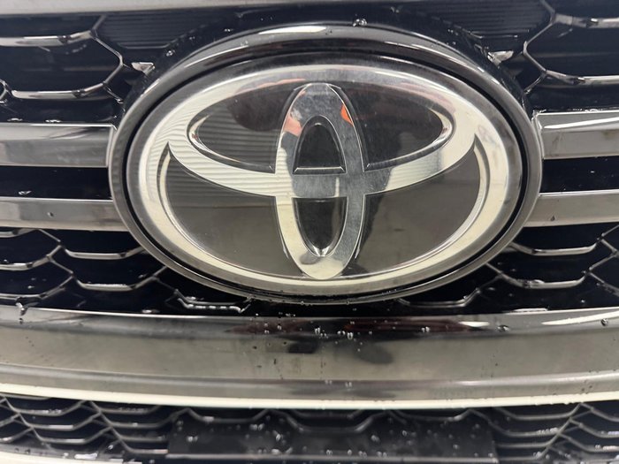 2019 Toyota Hilux Rogue GUN126R 4X4 Dual Range Crystal Pearl