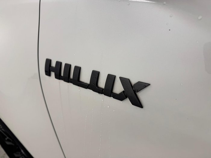 2019 Toyota Hilux Rogue GUN126R 4X4 Dual Range Crystal Pearl