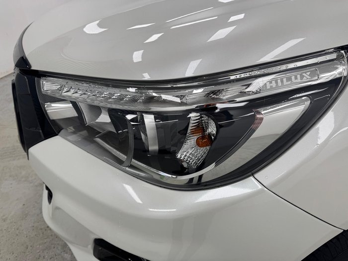 2019 Toyota Hilux Rogue GUN126R 4X4 Dual Range Crystal Pearl