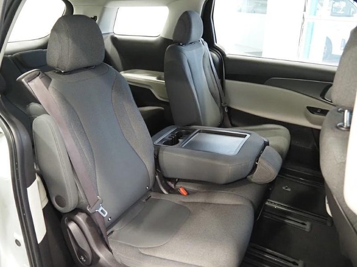 2021 Kia Carnival S