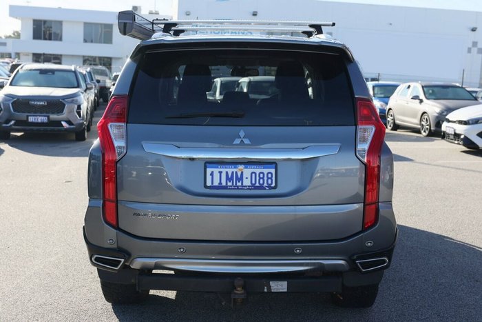 2016 Mitsubishi Pajero Sport GLS