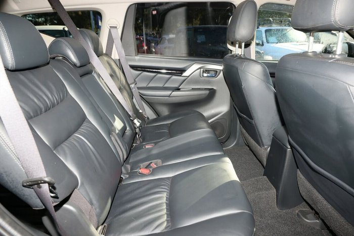 2016 Mitsubishi Pajero Sport GLS