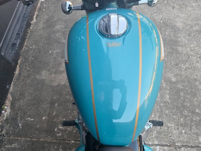 2025 Royal Enfield 2025 Royal Enfield 650CC Classic 650 MID Teal Green