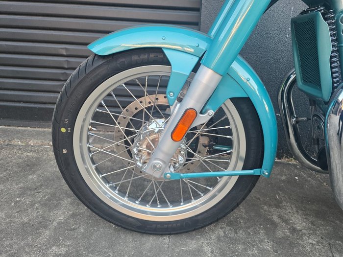 2025 Royal Enfield 2025 Royal Enfield 650CC Classic 650 MID Teal Green