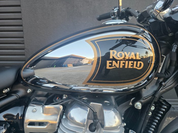 2025 Royal Enfield 2025 Royal Enfield 650CC CLASSIC 650 PREMIUM BLACK