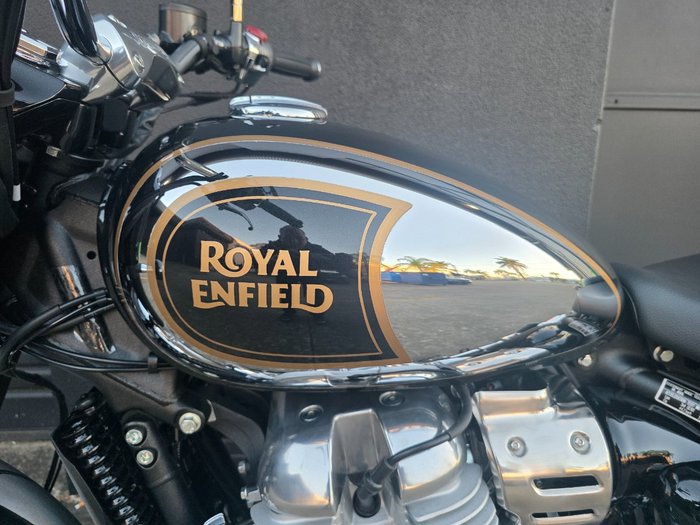 2025 Royal Enfield 2025 Royal Enfield 650CC CLASSIC 650 PREMIUM BLACK