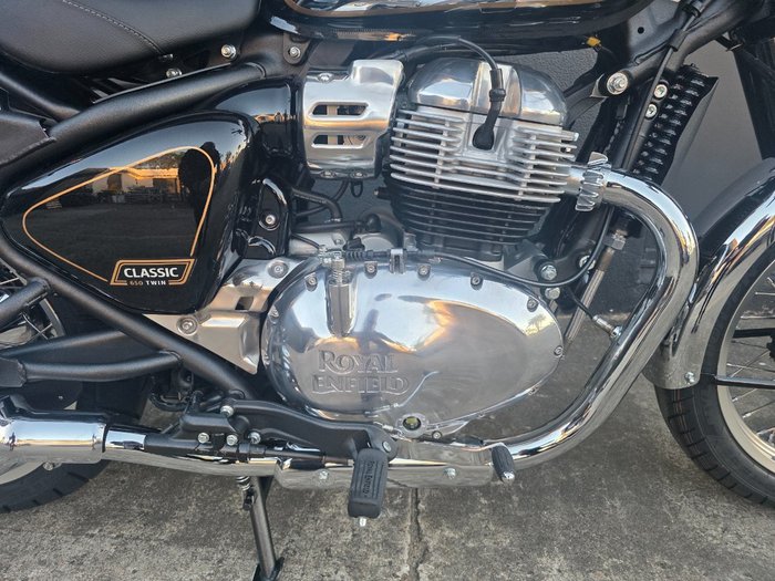 2025 Royal Enfield 2025 Royal Enfield 650CC CLASSIC 650 PREMIUM BLACK