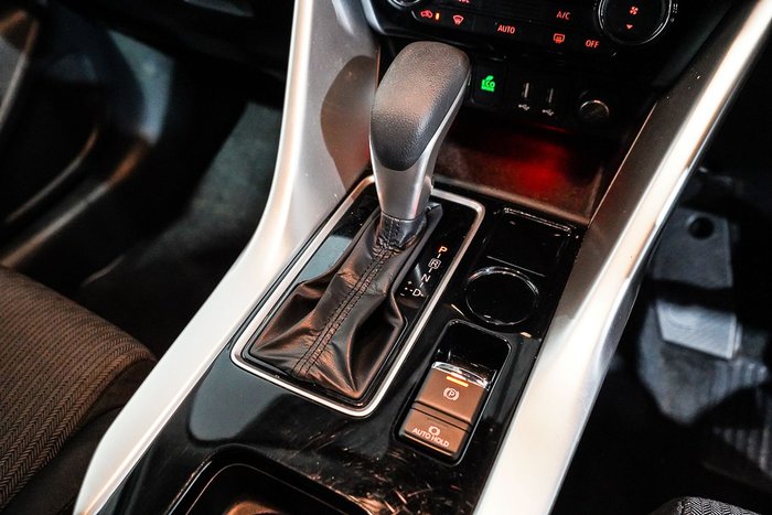 2024 Mitsubishi Eclipse Cross ES