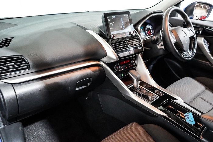2024 Mitsubishi Eclipse Cross ES