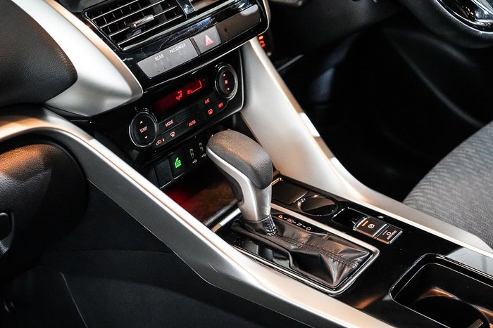 2024 Mitsubishi Eclipse Cross ES