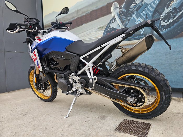2025 BMW Motorrad F 900 GS ENDURO White