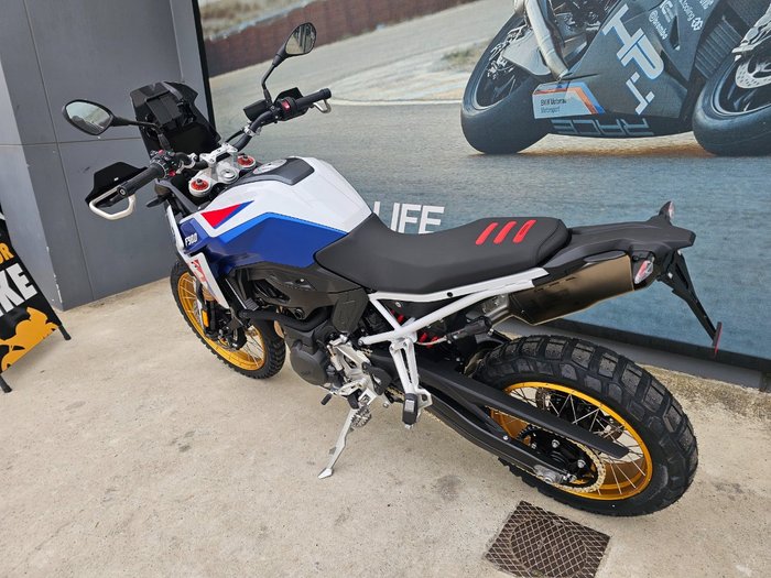 2025 BMW Motorrad F 900 GS ENDURO White