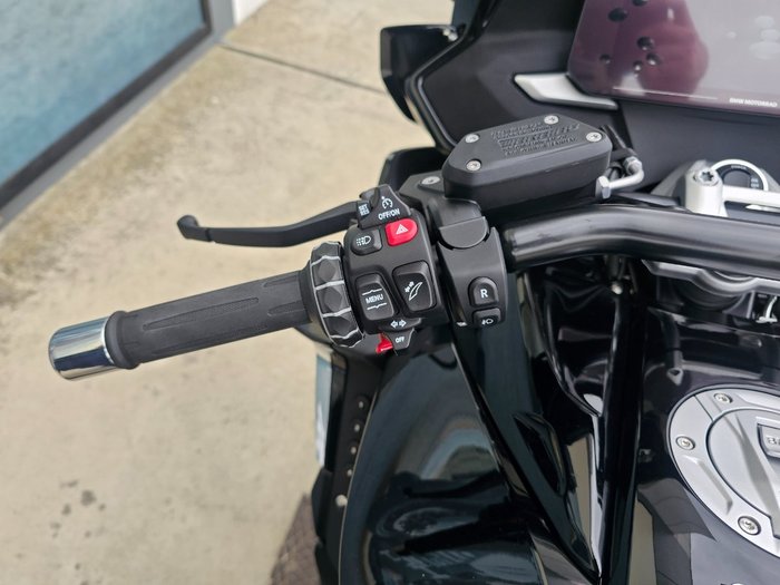2025 BMW Motorrad K 1600 B Black