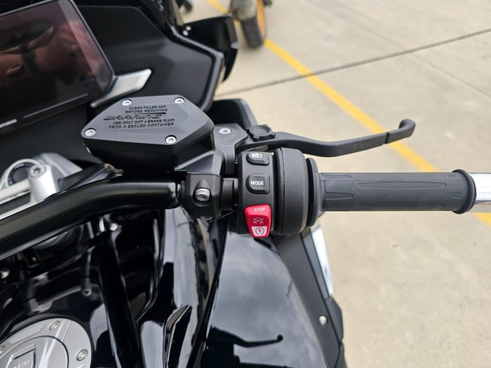 2025 BMW Motorrad K 1600 B Black