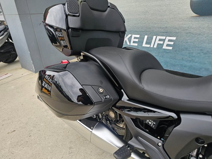 2025 BMW Motorrad K 1600 B Black