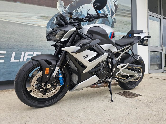 2025 BMW Motorrad M 1000 R White